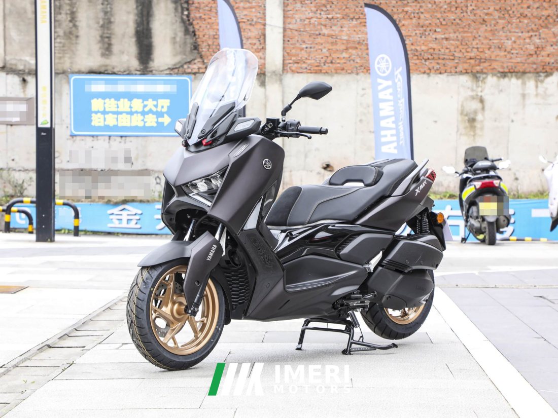 Yamaha XMAX 300 cc - мотоцикл из Китая