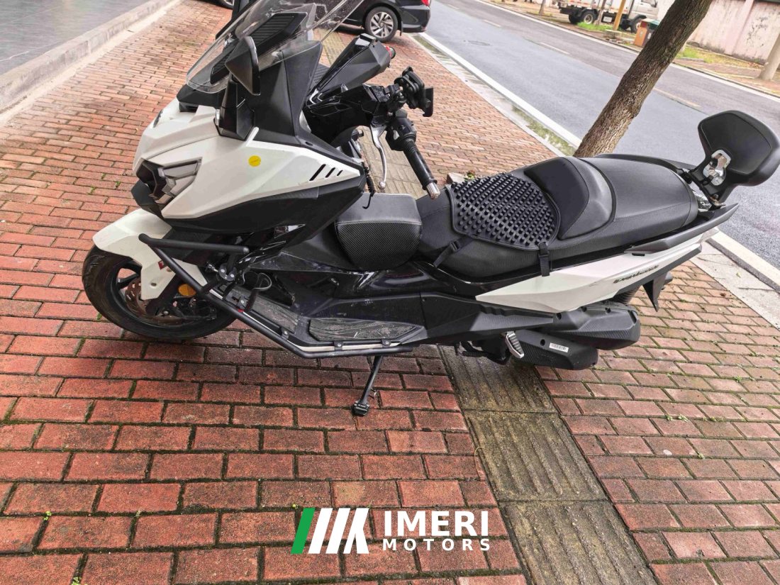 SYM Cruisym250 - мотоцикл из Китая