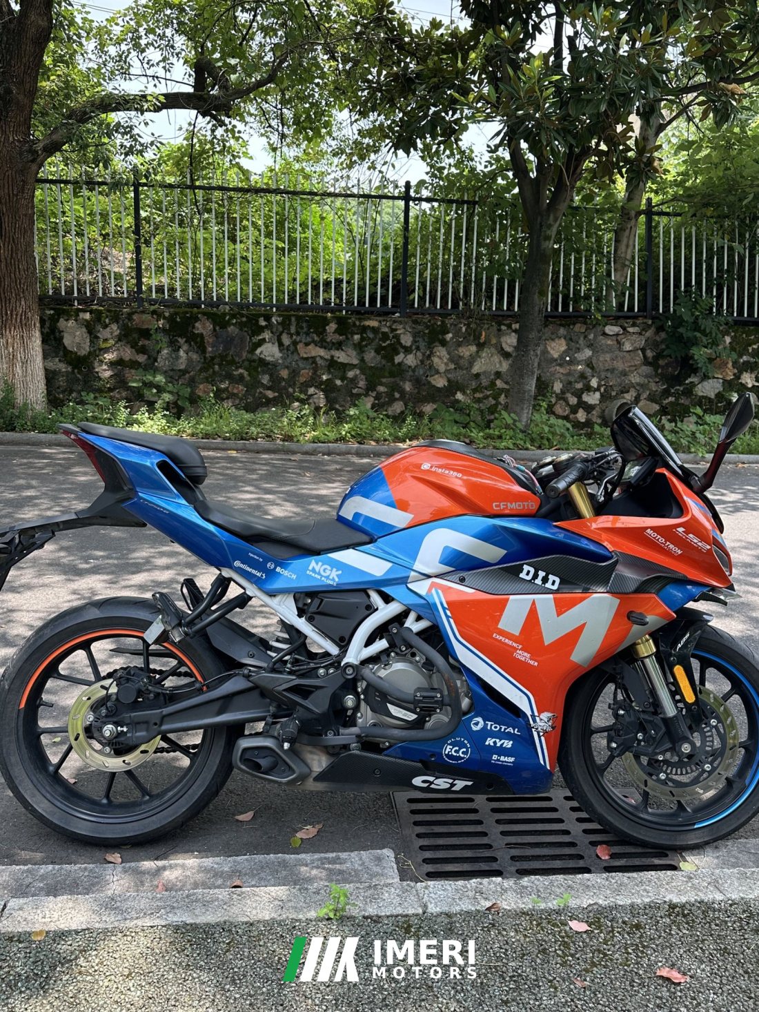 CFMOTO 250SR - мотоцикл из Китая