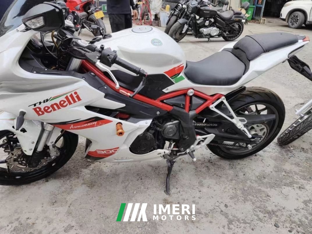 Benelli Tornado 302R 300 cc - мотоцикл из Китая