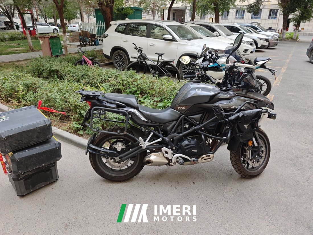 Benelli TRK502 500 cc - мотоцикл из Китая