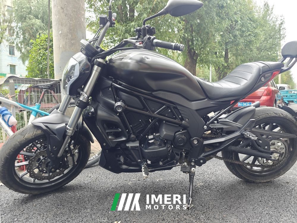 Benelli 502C 500 cc - мотоцикл из Китая