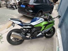 Kawasaki ZX-4R 400 cc - фото 2
