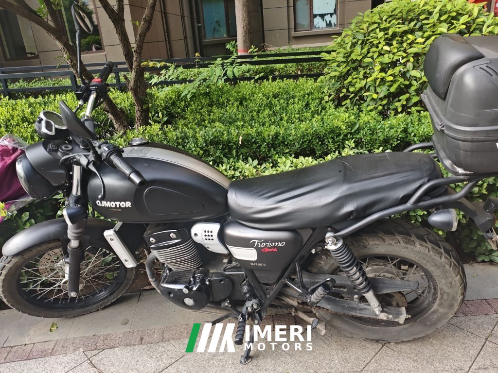 QJMOTOR Yishi 250 - мотоцикл из Китая
