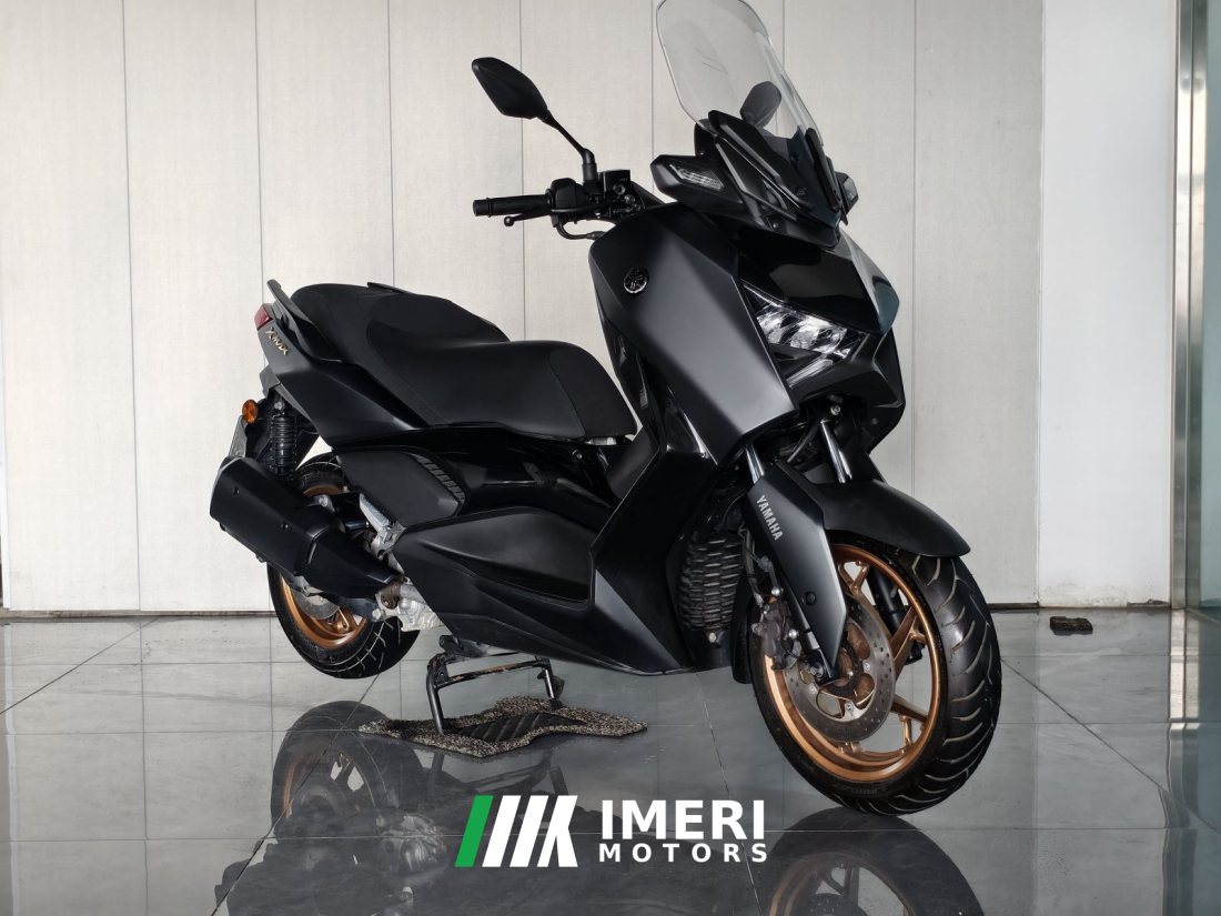 Yamaha XMAX 300 cc - мотоцикл из Китая