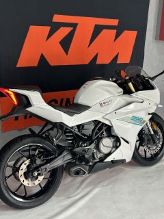 CFMOTO 250SR - фото 3
