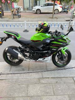 Kawasaki Ninja 400 - фото 1