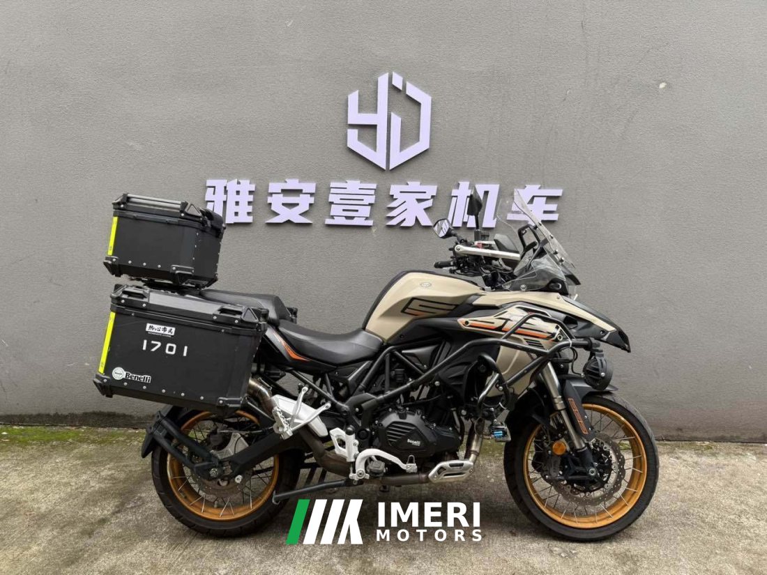 Benelli TRK552 550 cc - мотоцикл из Китая