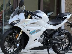 CFMOTO 250SR - фото 5