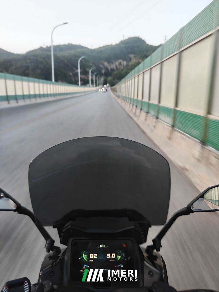 QJMOTOR Hong 350 - мотоцикл из Китая