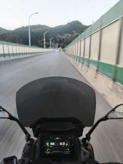 QJMOTOR Hong 350 - фото 1