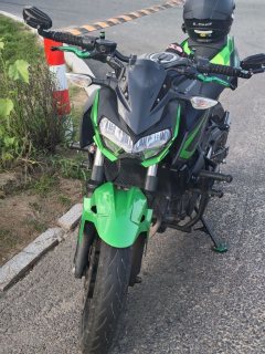 Kawasaki Z400 - фото 1