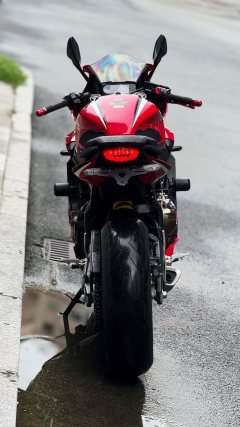 Honda CBR650R - фото 11