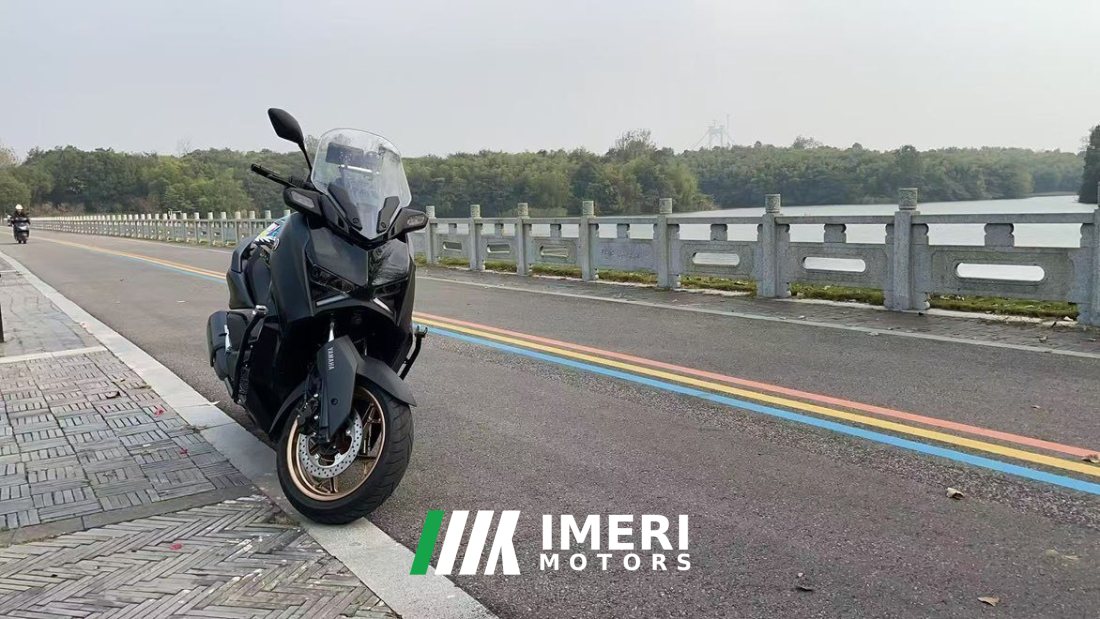 Yamaha XMAX 300 cc - мотоцикл из Китая