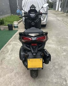 Yamaha XMAX 300 cc - фото 3