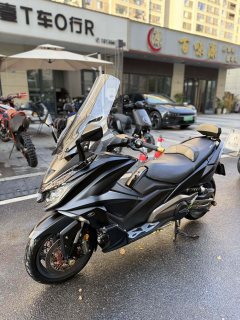 KYMCO AK550 - фото 5