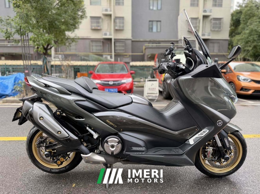 Yamaha TMAX 560 cc - мотоцикл из Китая