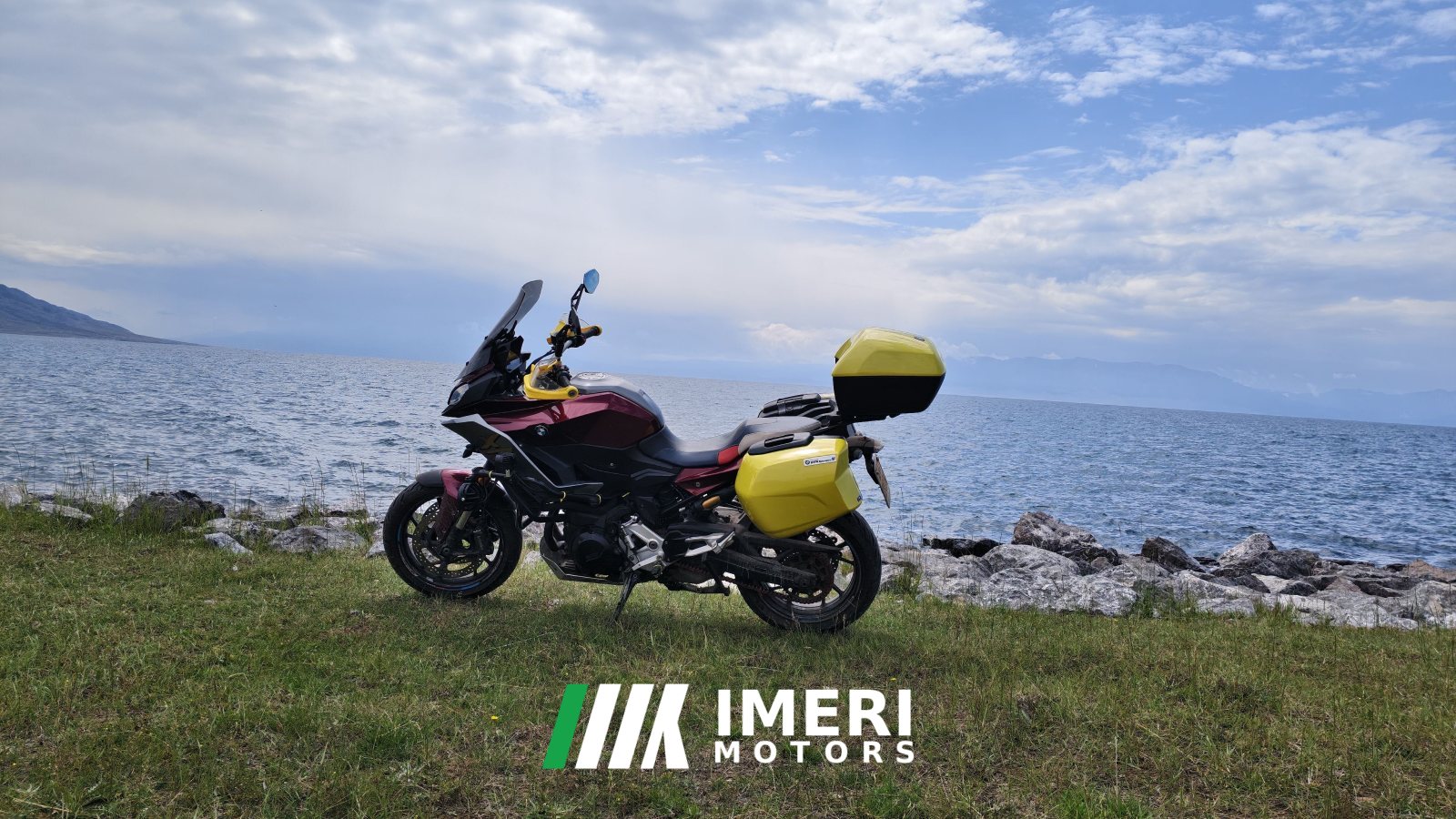2021 BMW F 900 XR