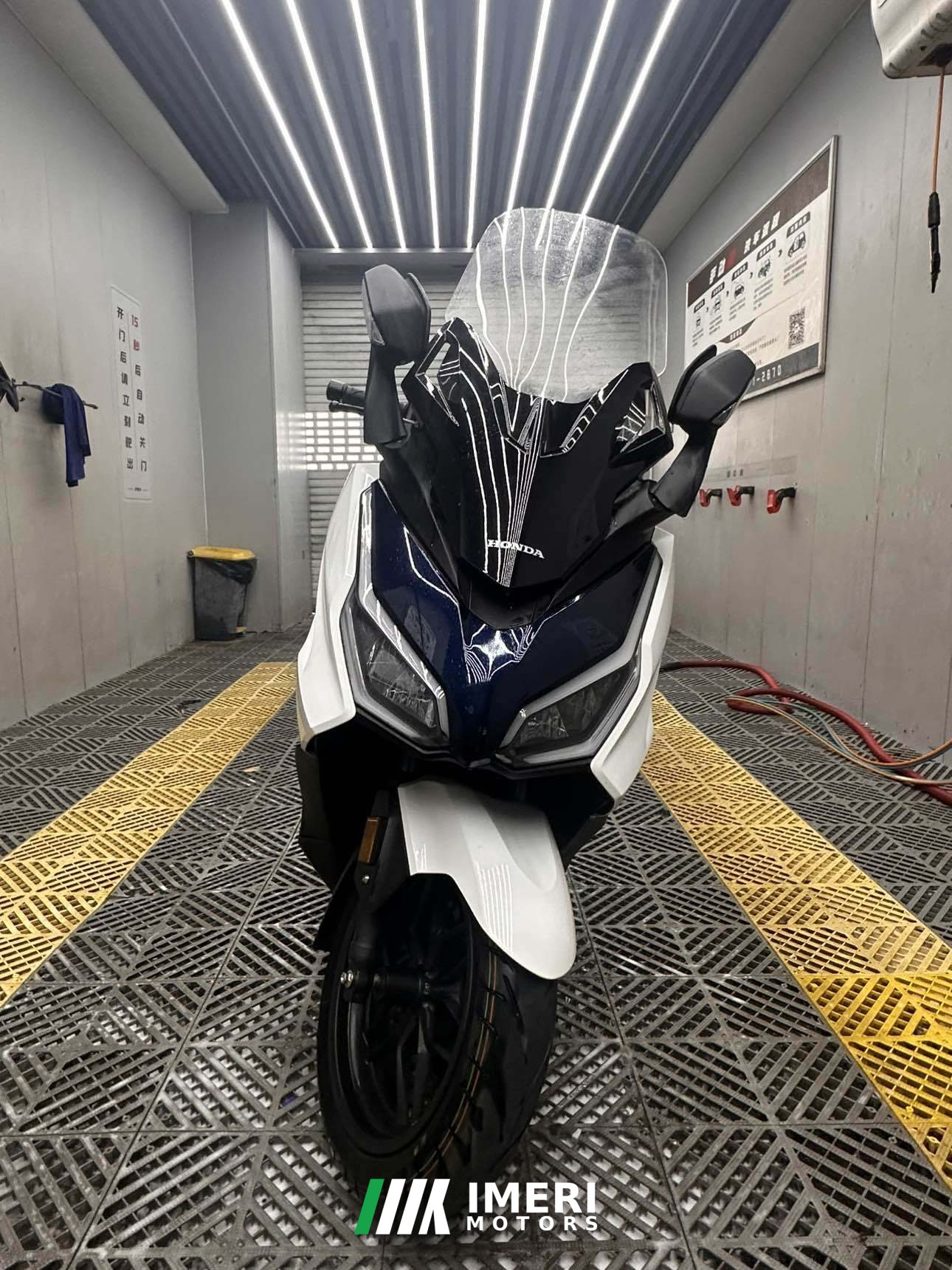 2025 Honda NSS350