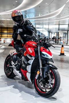 Ducati Street Fighter V4 1103 cc - фото 3