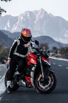 Ducati Street Fighter V4 1103 cc - фото 6