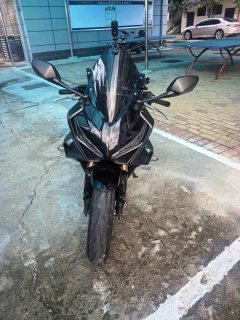 Honda CBR650R - фото 1