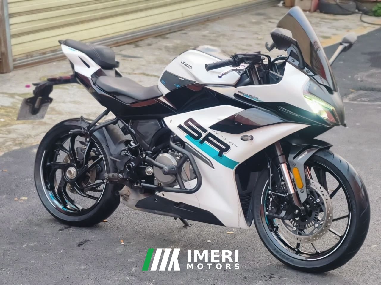 2023 CFMOTO 250SR
