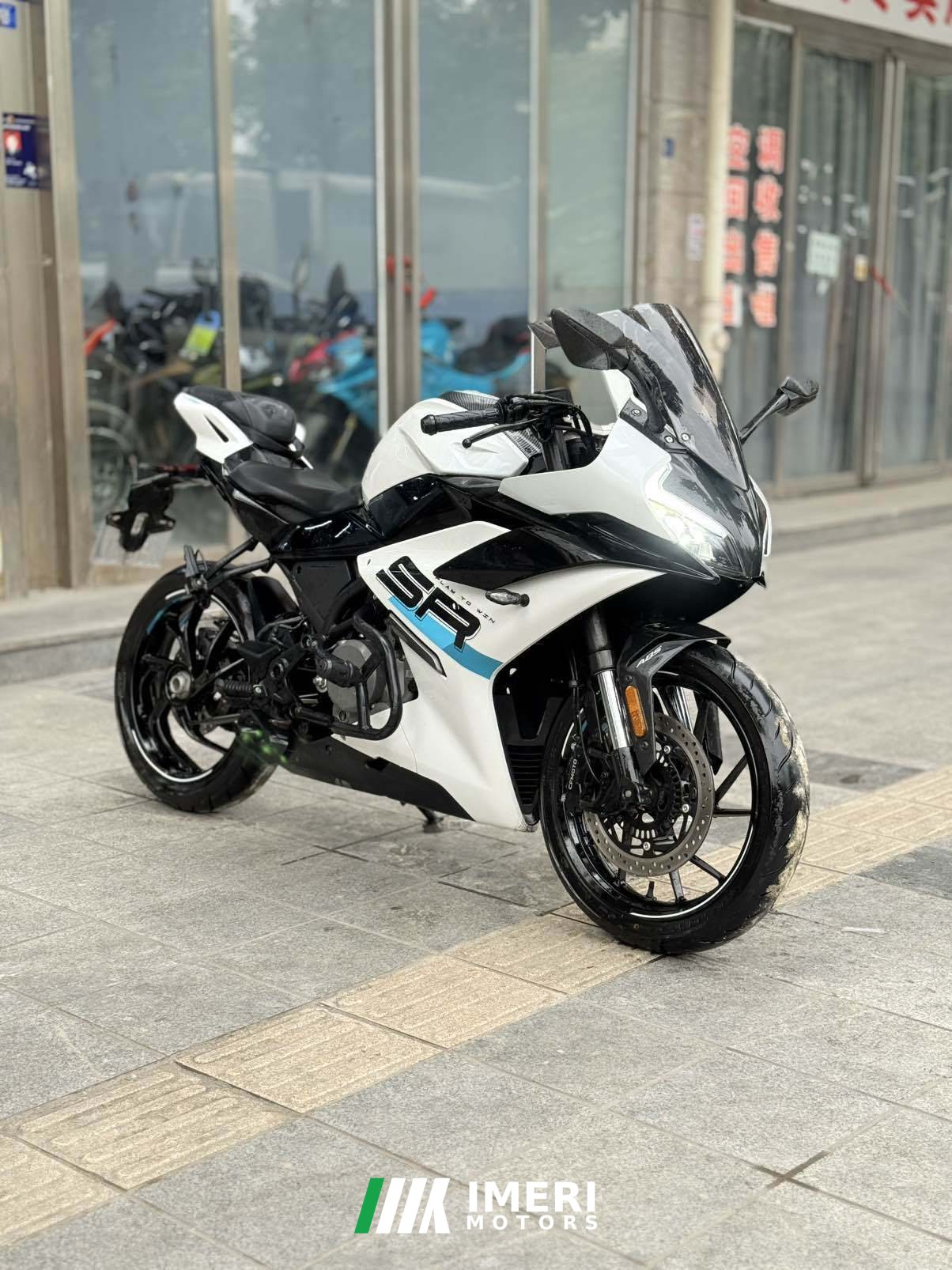 2023 CFMOTO 250SR