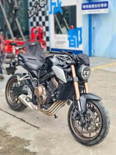 Honda CB650R - фото 1