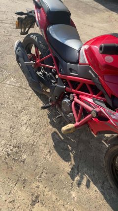 Benelli TNT150i - фото 3