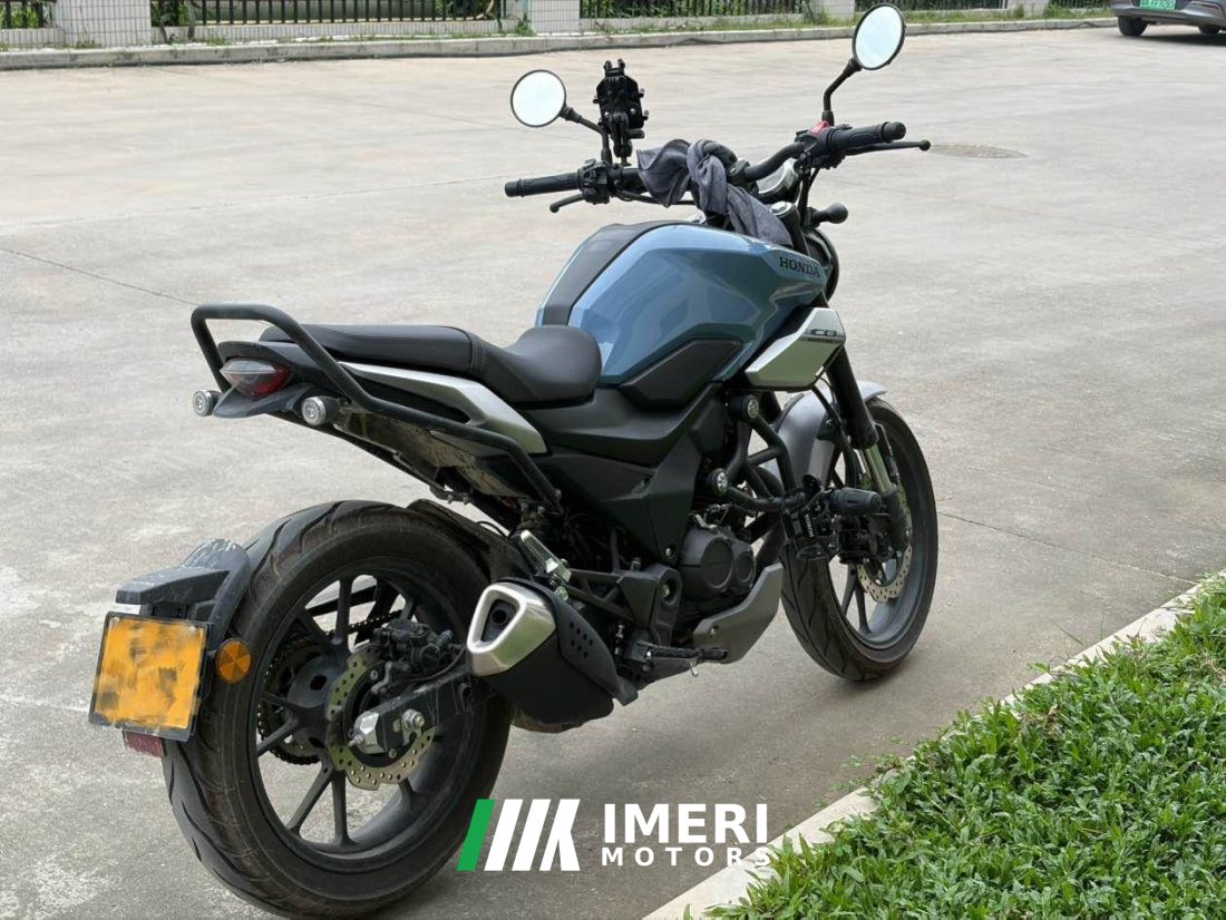 Sundiro Honda CB190TR - мотоцикл из Китая