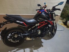 Benelli TNT 300 / BN 302S - фото 1