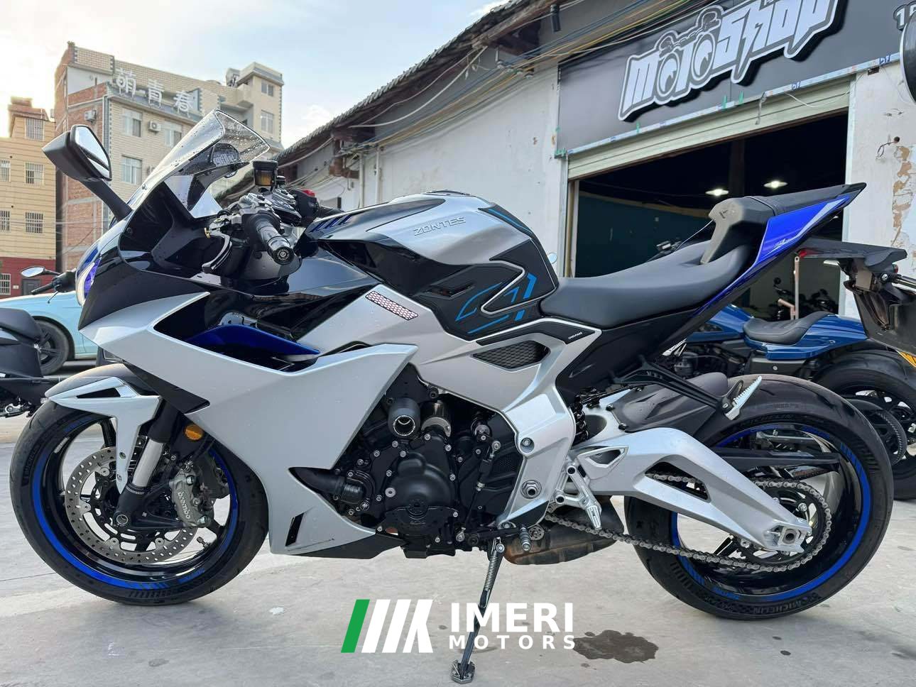 2024 Zontes 703RR 700 cc