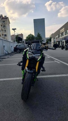 Kawasaki Z900 950 cc - фото 1