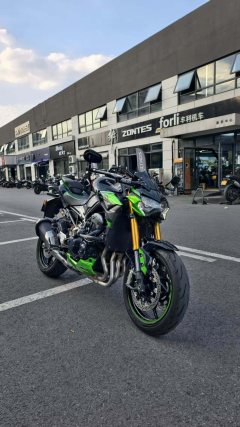 Kawasaki Z900 950 cc - фото 2