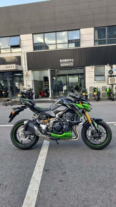 Kawasaki Z900 950 cc - фото 3