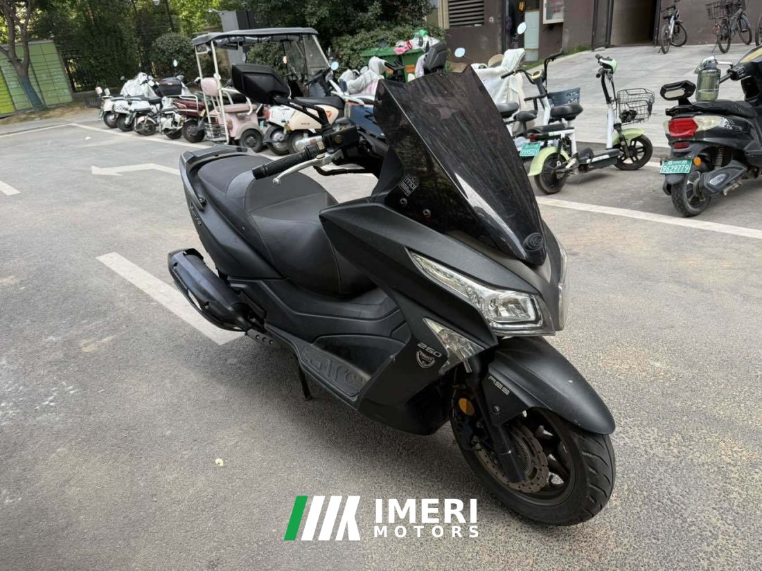 KYMCO Xingting 250 - мотоцикл из Китая