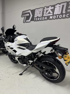 Kawasaki Ninja 400 - фото 3