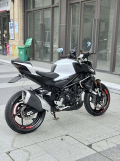 CFMOTO 450NK - фото 2
