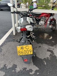 Benelli TNT125 135 cc - фото 2