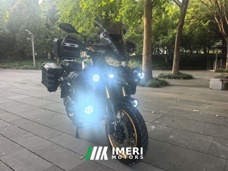 Benelli TRK702 700 cc - мотоцикл из Китая