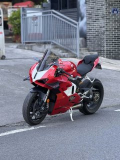 Ducati Panigale V4 1100 cc - фото 1