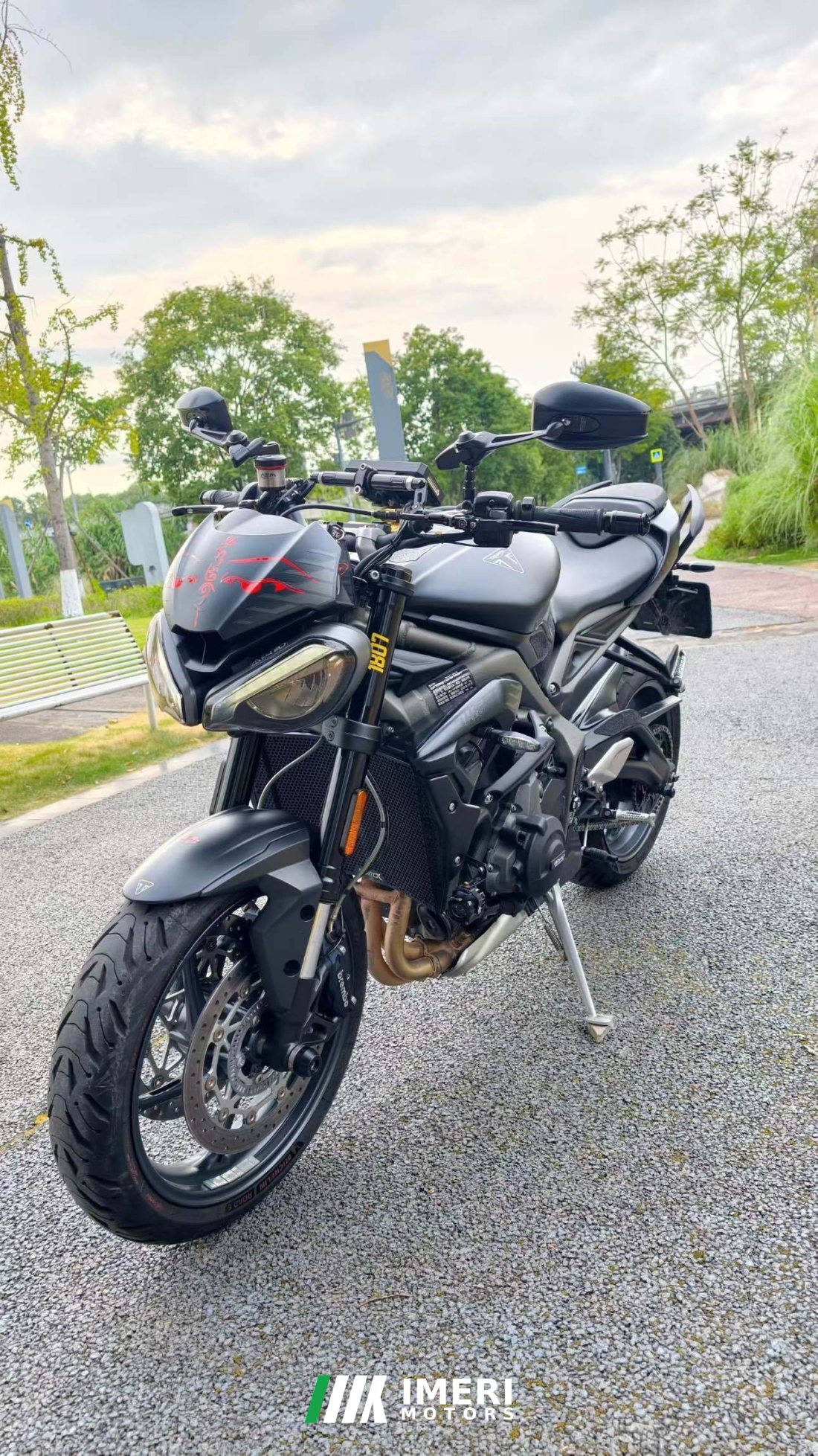 Triumph Street Triple 765 - мотоцикл из Китая