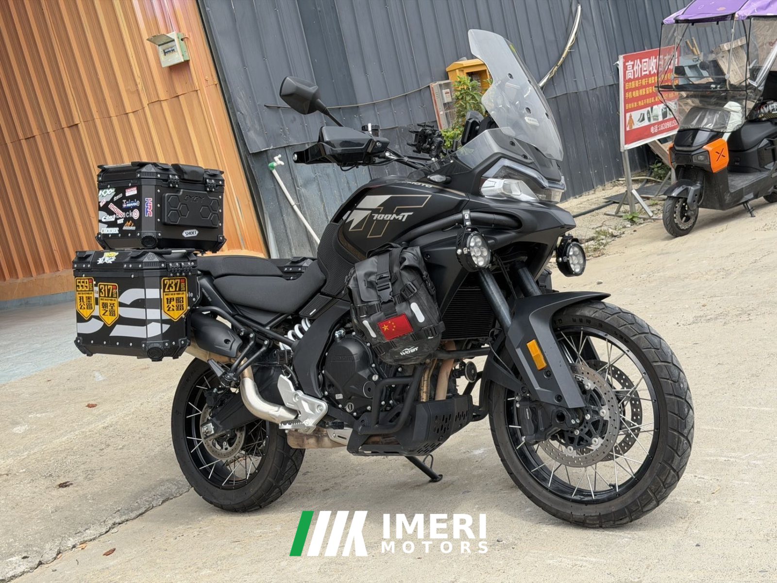 2025 CFMOTO 700MT