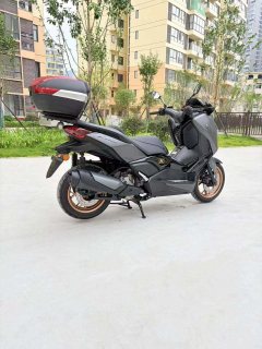 Yamaha XMAX 300 cc - фото 6