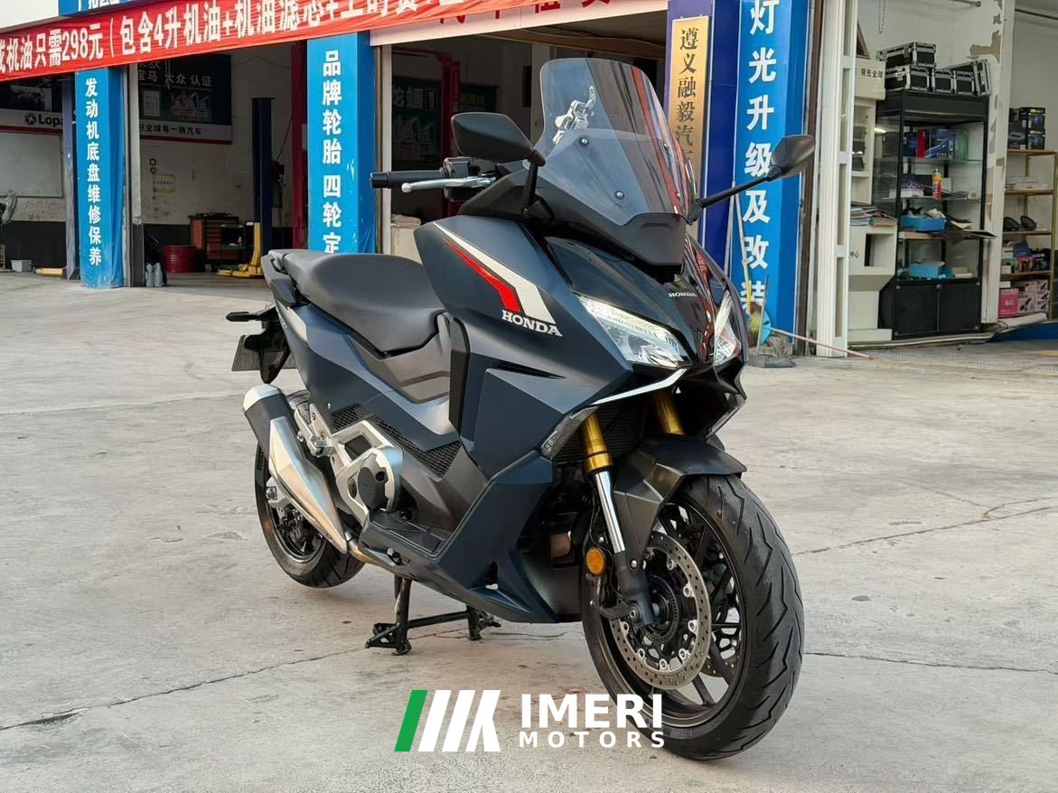 2023 Honda NSS750