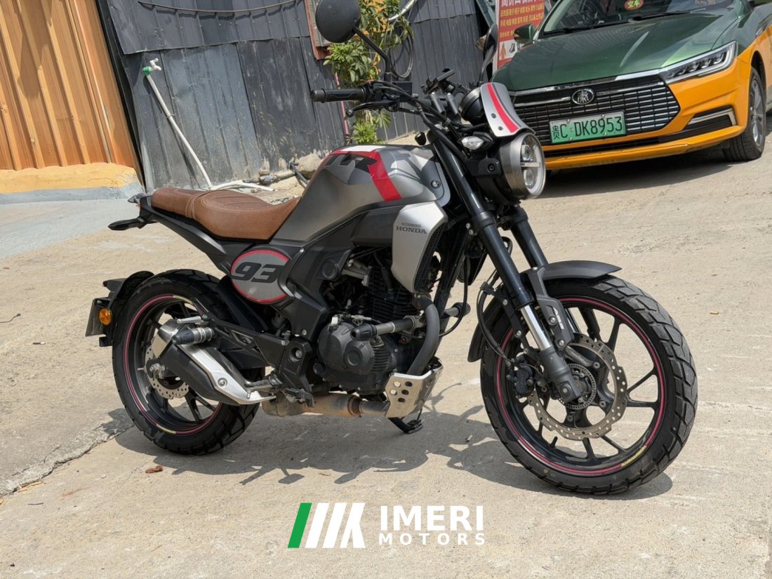Sundiro Honda CBF190TR - мотоцикл из Китая