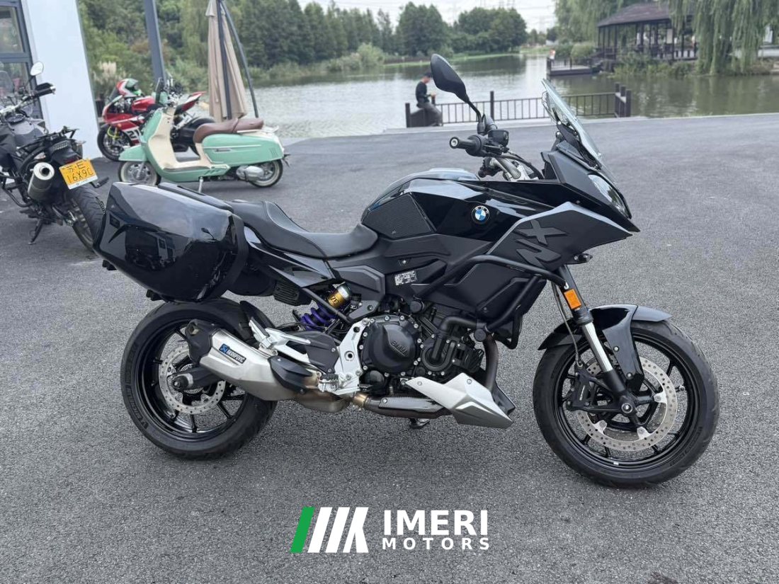 BMW F 900 XR - мотоцикл из Китая
