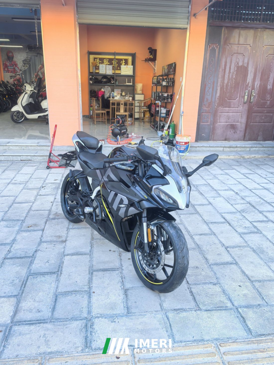 CFMOTO 250SR - мотоцикл из Китая