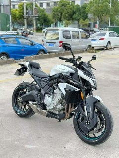 CFMOTO 675NK - фото 1